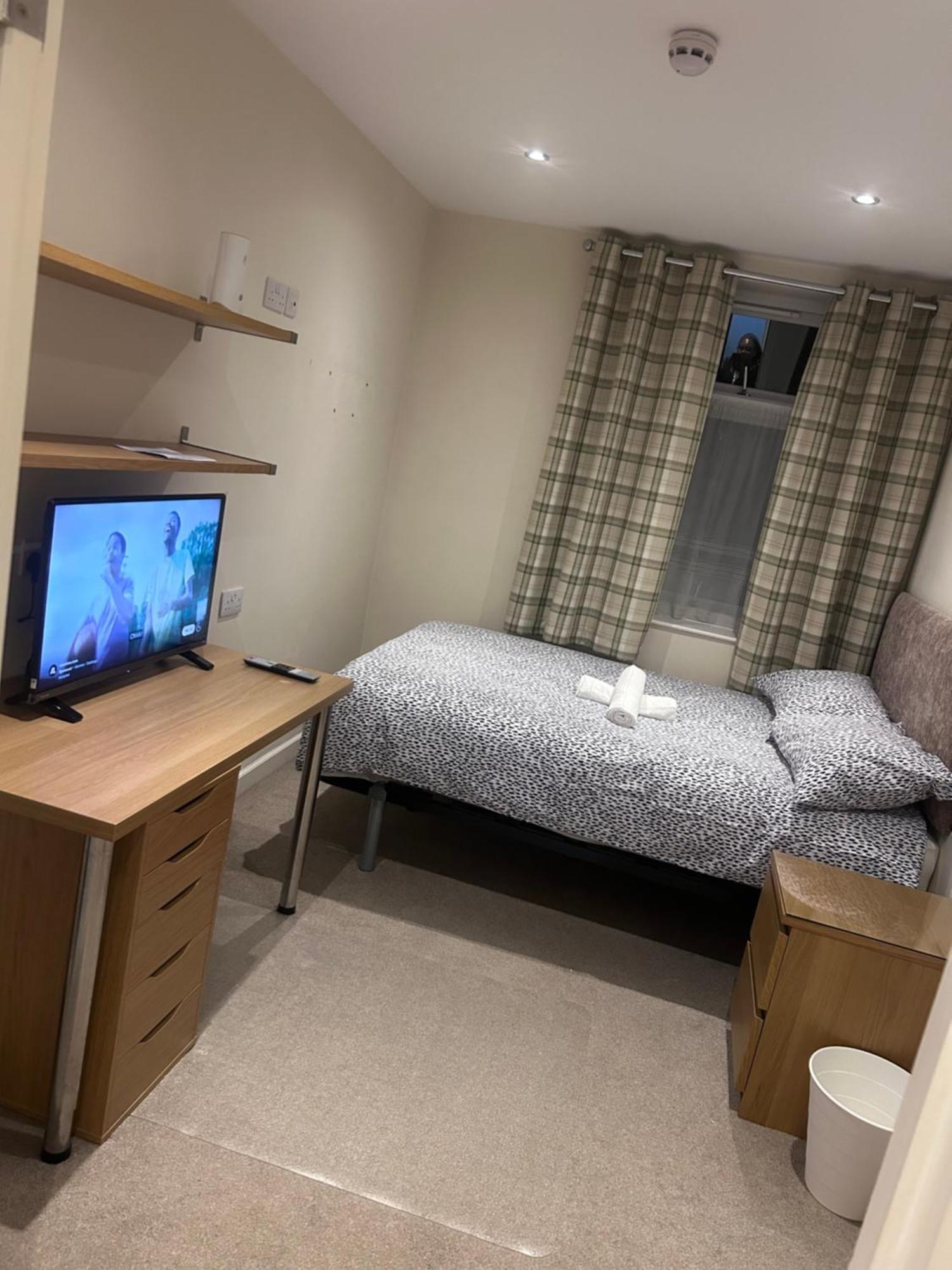 Seaford Guest House Xxx Stoke-on-Trent Ngoại thất bức ảnh